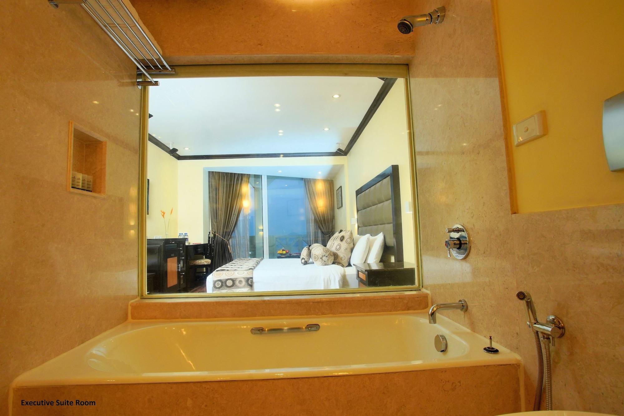 Vivanta Ernakulam, Marine Drive होटल