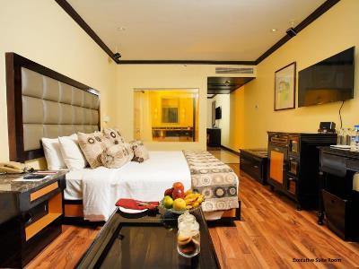 Vivanta Ernakulam, Marine Drive Hotel 5*